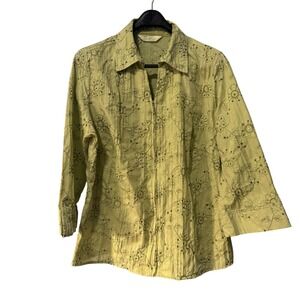 Tradition Country Collection Green Floral Embroidered Zip  Blouse 3/4 Sleeve